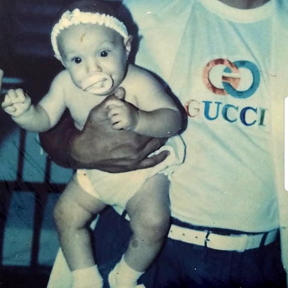 Meet your Posher, Claudia - Picture 1 of 1